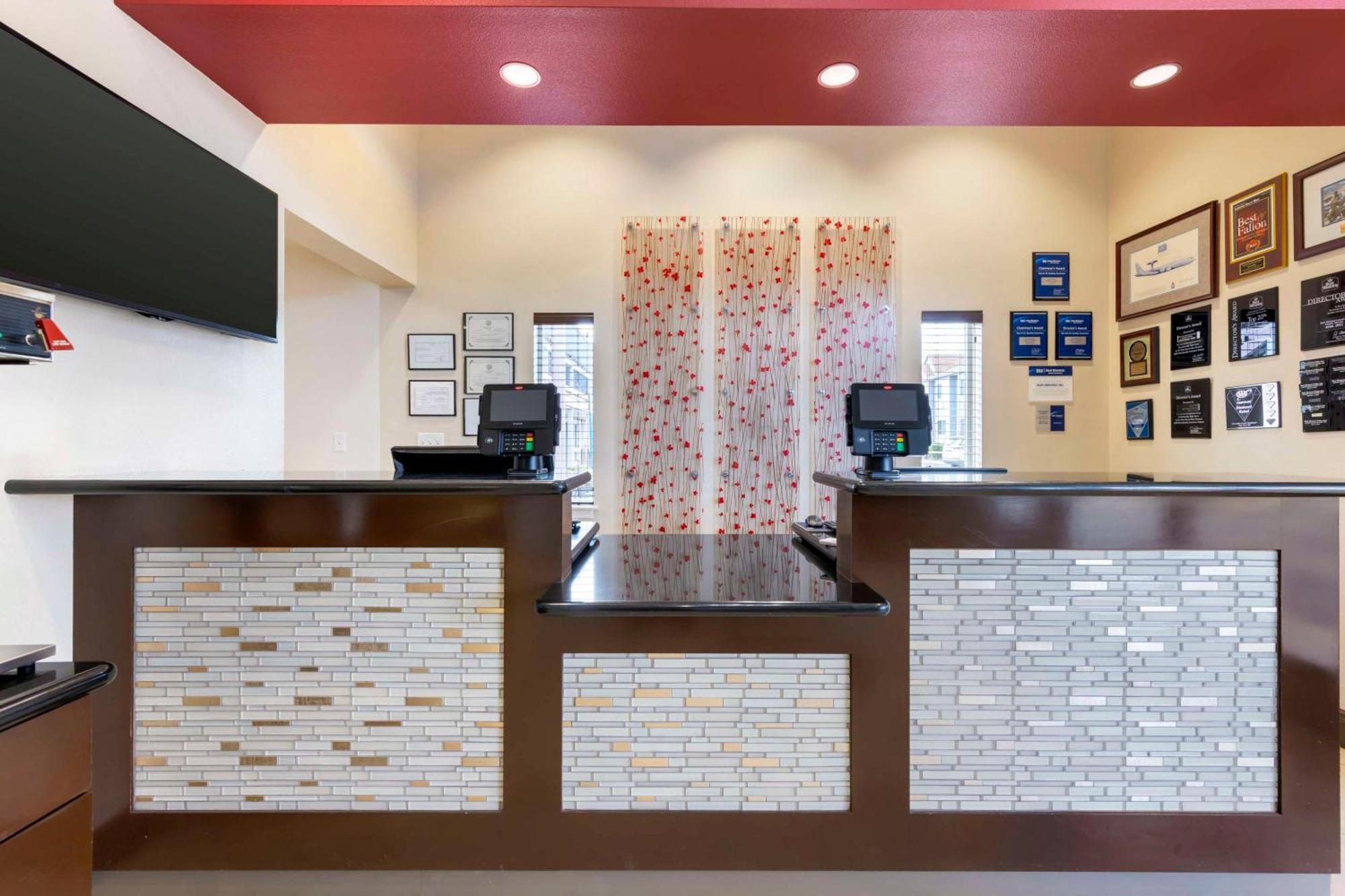 Best Western Fallon Inn & Suites Exterior photo